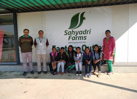Industrial Visit to Sahyadri Farms and Handle different Machinery unit for food Processing.